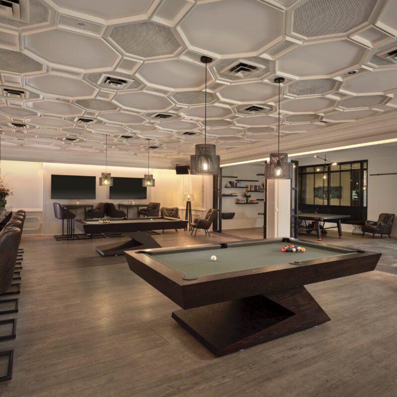 Park Plaza Eindhoven The Living Room pool table